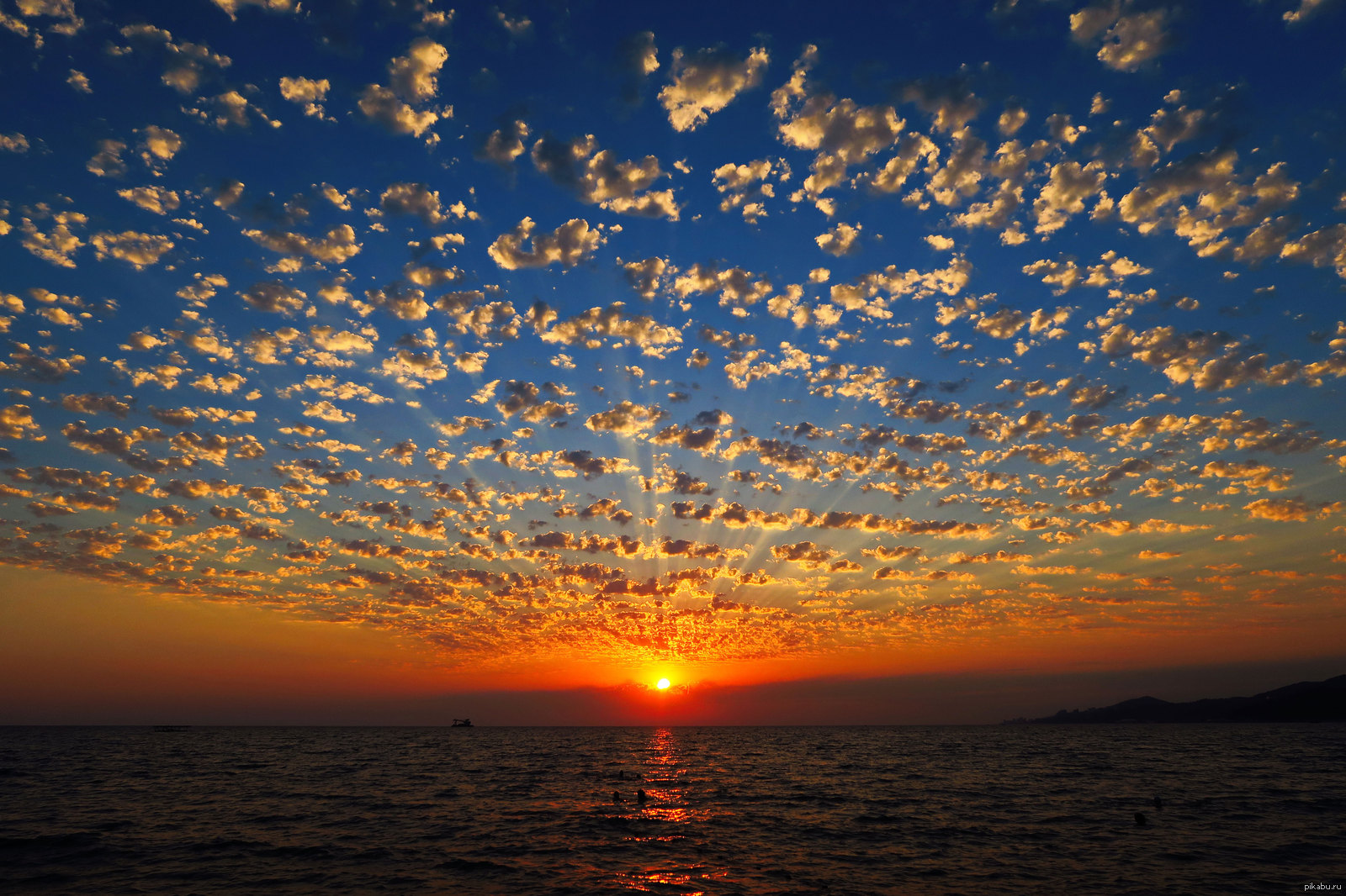 Картинки по запросу красивый закат на море фото